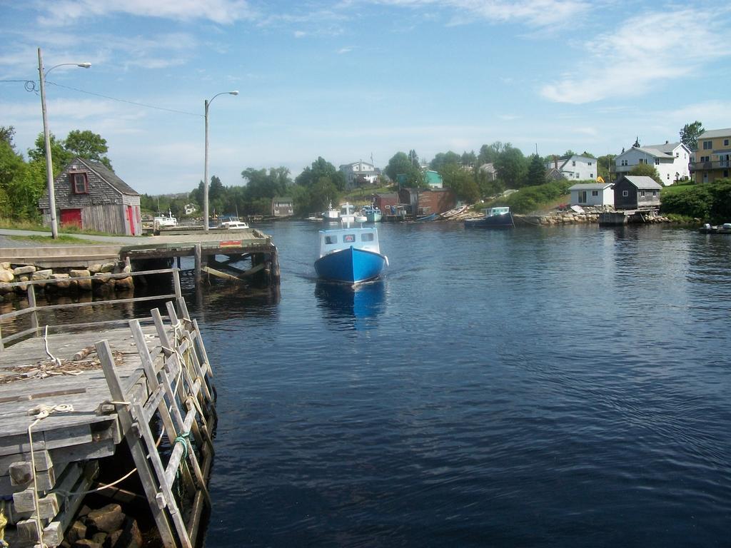 Sal'S Bed And Breakfast By The Sea Herring Cove Exterior foto