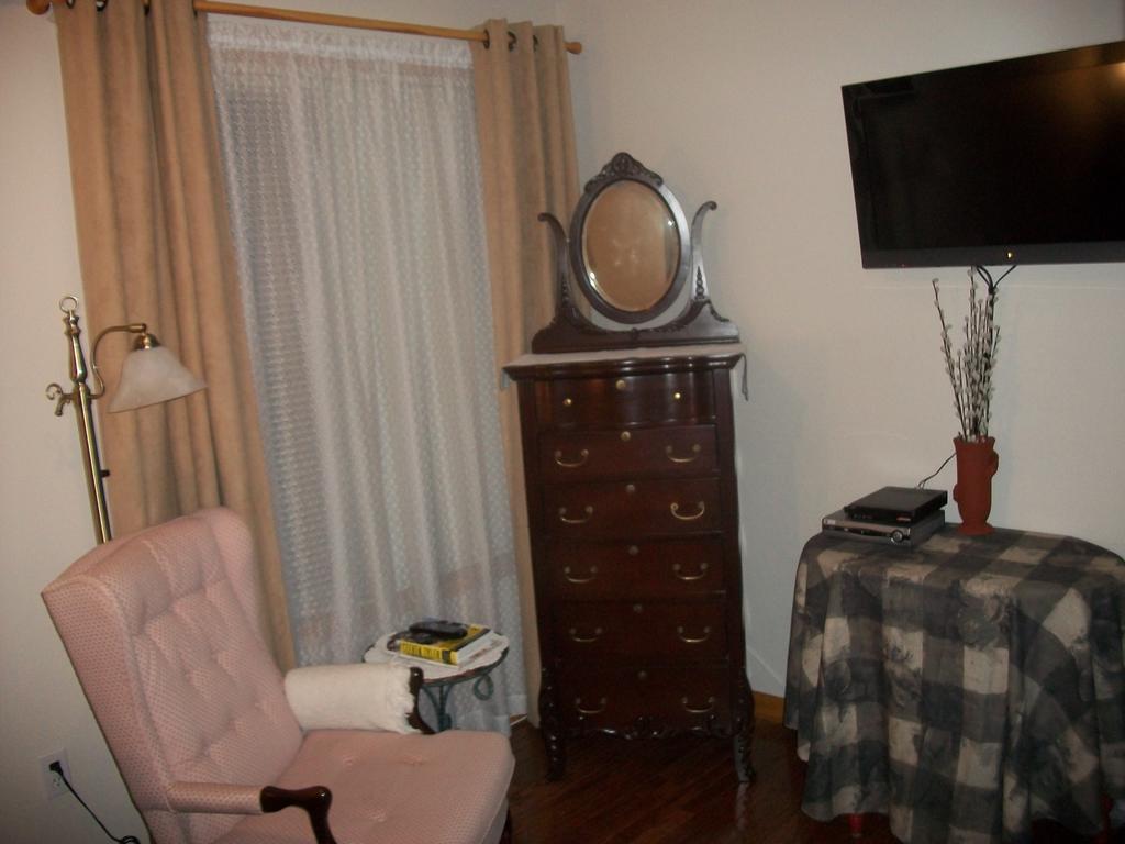 Sal'S Bed And Breakfast By The Sea Herring Cove Exterior foto