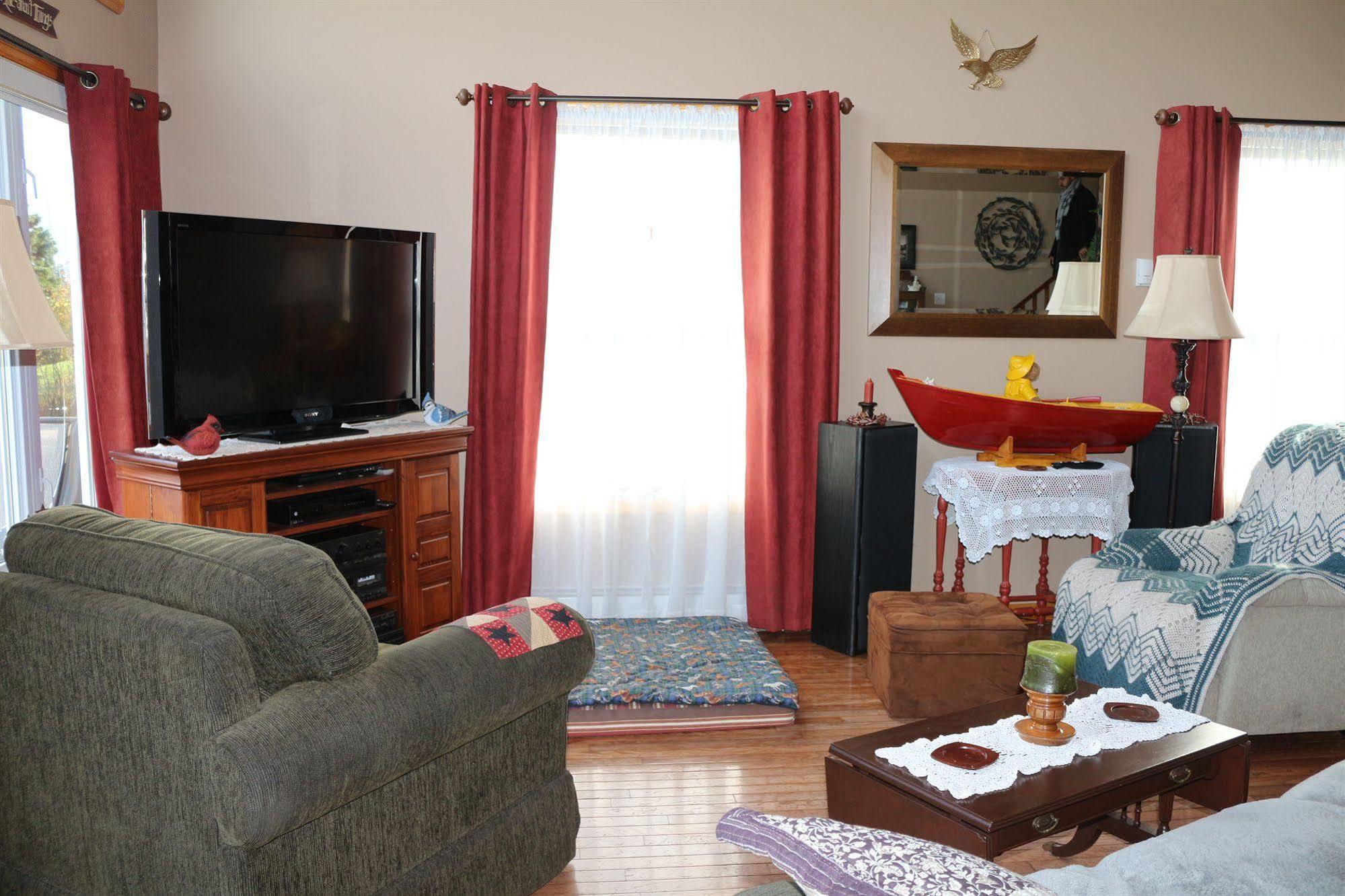 Sal'S Bed And Breakfast By The Sea Herring Cove Exterior foto
